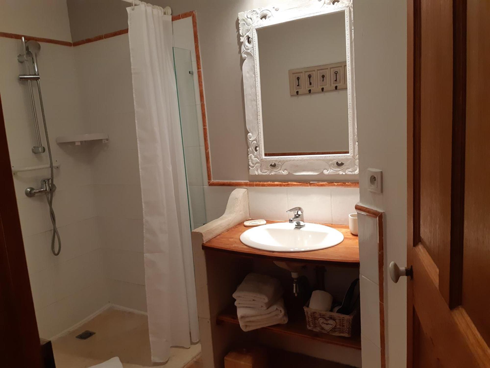 Chambres D'Hotes, B&B La Musardiere Alba-la-Romaine ห้อง รูปภาพ