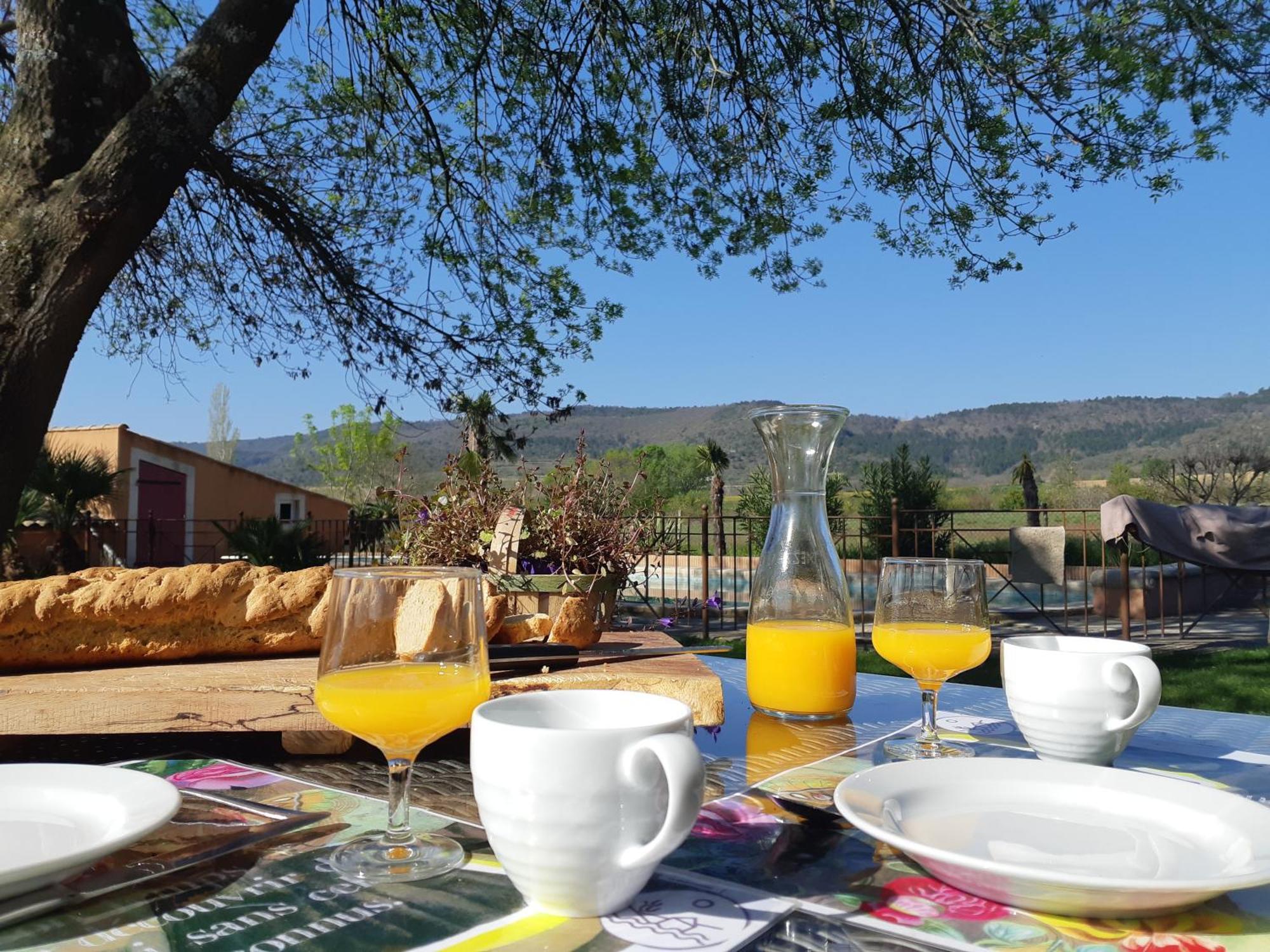 Chambres D'Hotes, B&B La Musardiere Alba-la-Romaine ภายนอก รูปภาพ