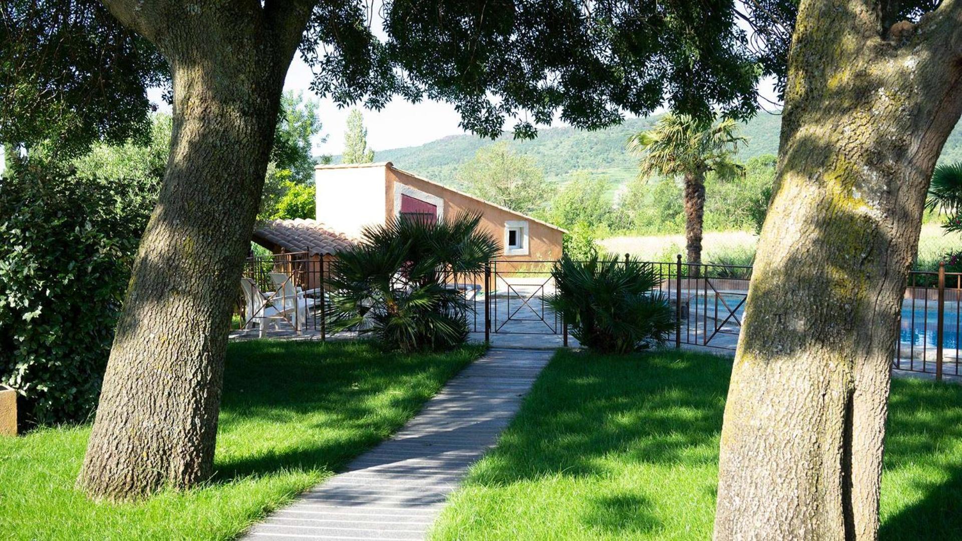 Chambres D'Hotes, B&B La Musardiere Alba-la-Romaine ภายนอก รูปภาพ